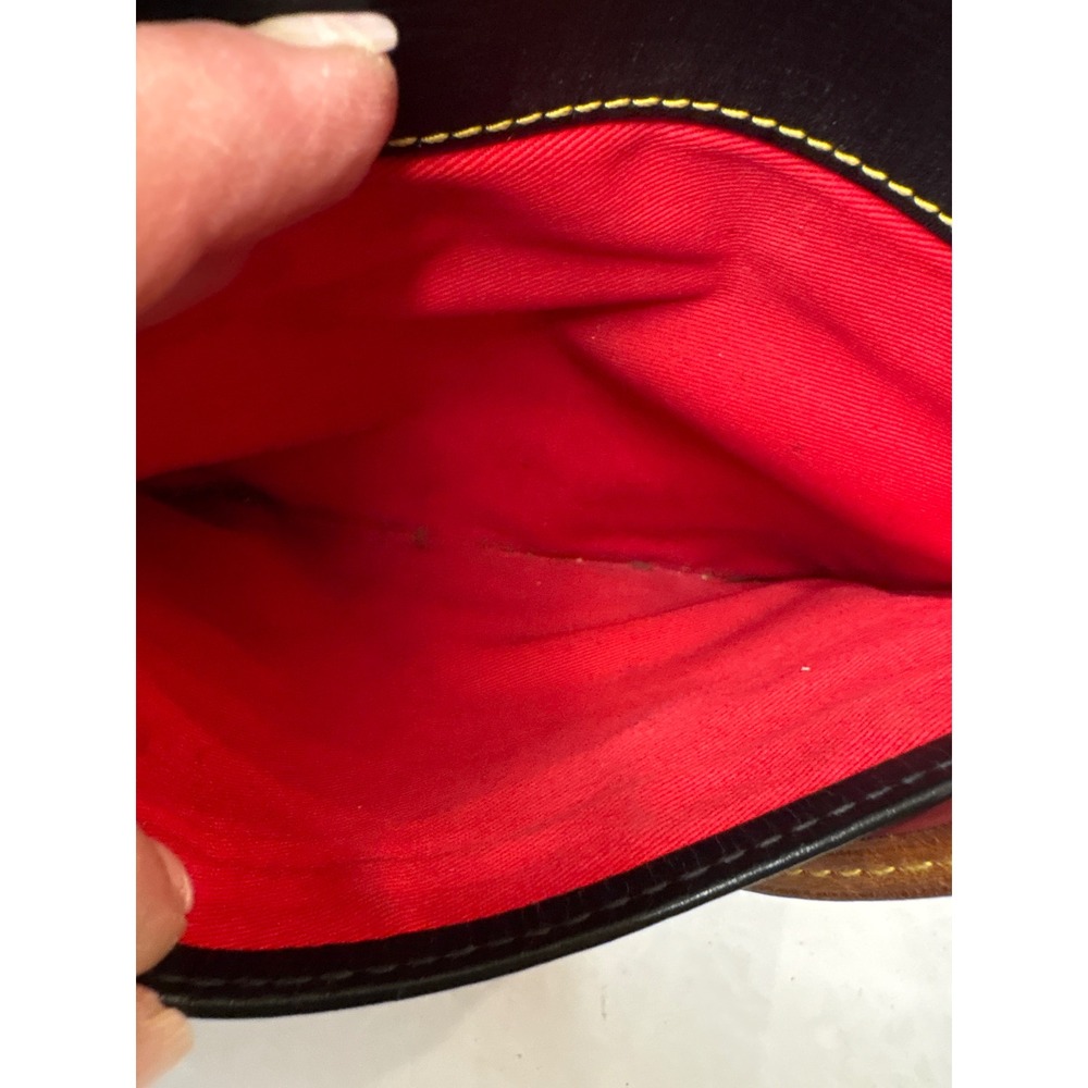 Dooney & Bourke Black Pebble Leather Triple Zip Crossbody Bag w/Tan Trim-see pic - Picture 9 of 10